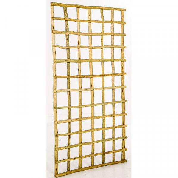 Pole Yard Latte Trellis